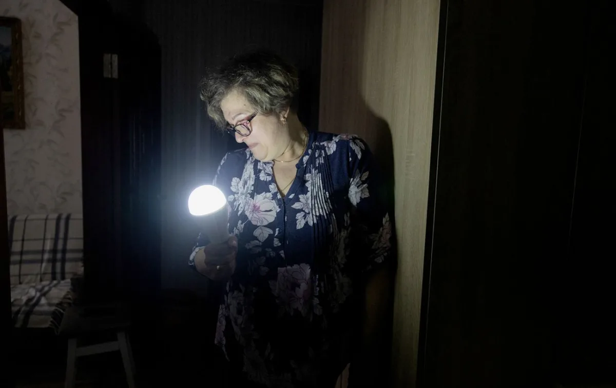 Чернігів без світла після атаки: як живуть тисячі людей