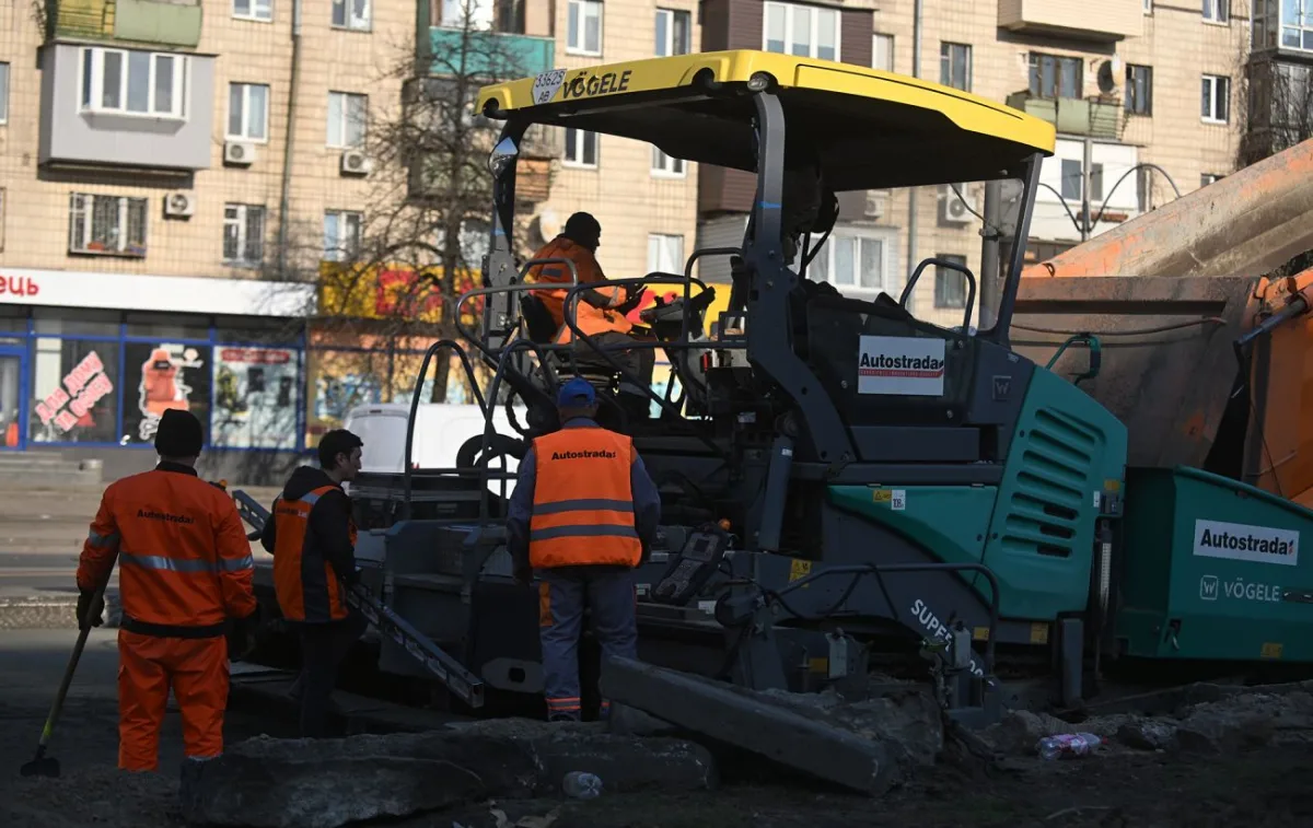 Обмеження руху в Києві з 15 серпня: де будуть ремонти і як змінять маршрути транспорту