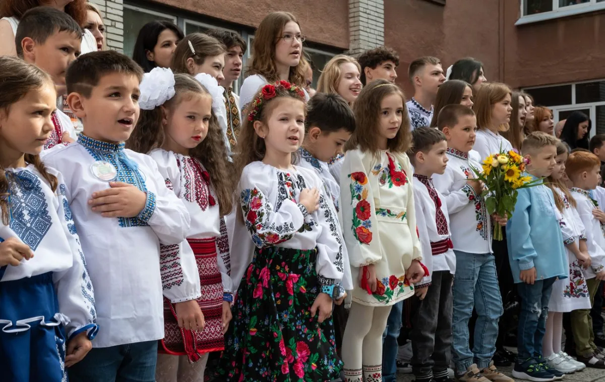 Хто вирішує, чи будуть лінійки 1 вересня в Києві: відповідь КМДА