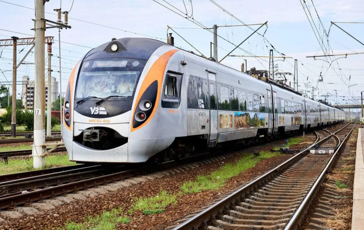 Компенсація за затримку потяга: як повернути кошти від Укрзалізниці
