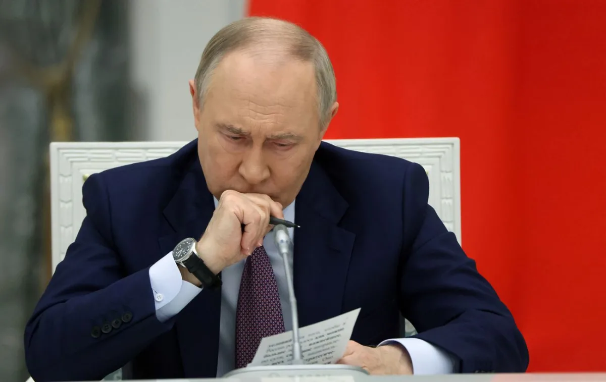 Росія скоротила цивільні витрати на третину через дефіцит бюджету